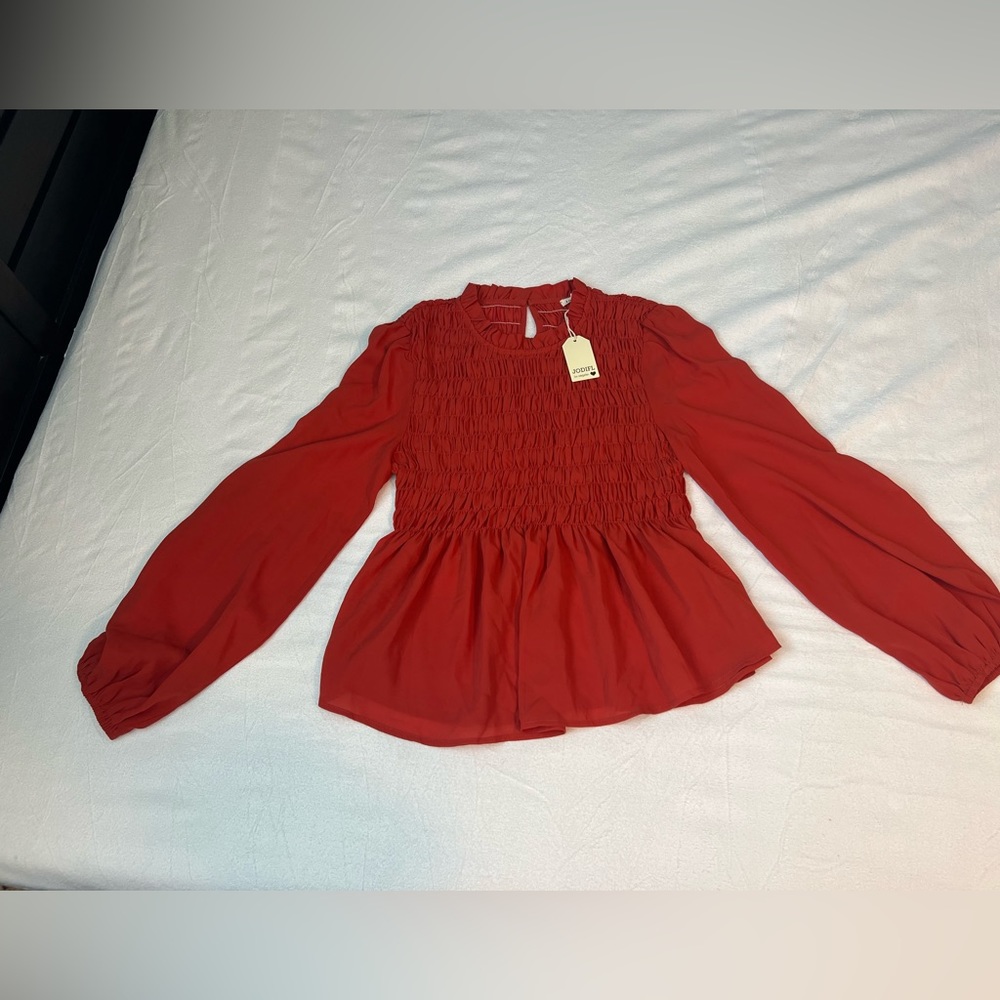 Jodifl rust colour top, new with tags, size small